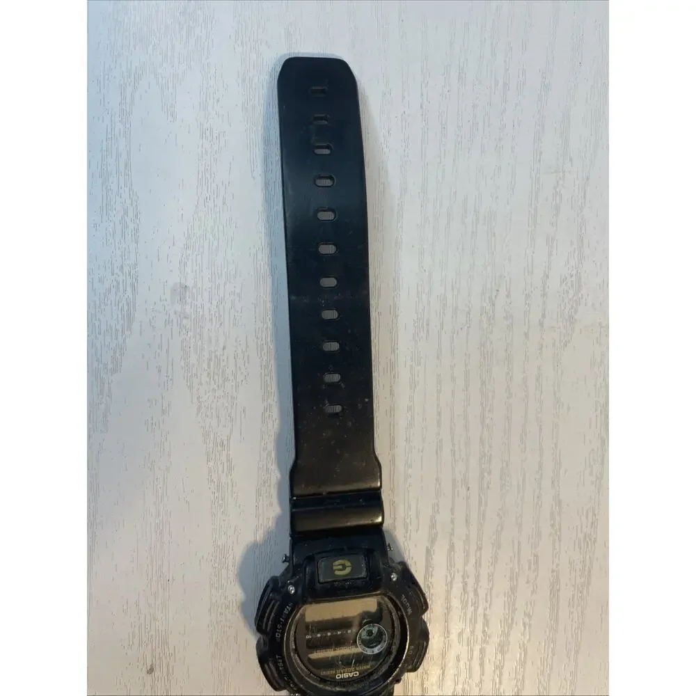 Vintage Casio G-Shock DW-9052 Digital Watch - Black Resin Strap Untested Read